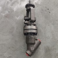 ASTM A182 F91 globe  valve  1 1/2'' 2680LB